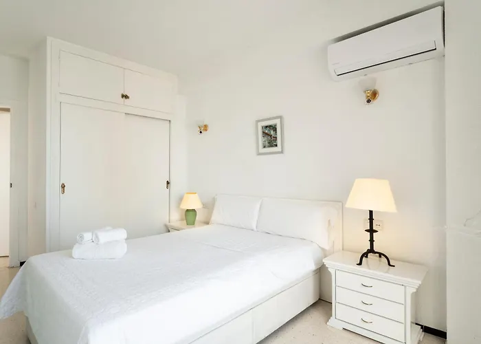 Aa Guest - Sandbeach Front Sea Views Eco アパート フエンヒロラ