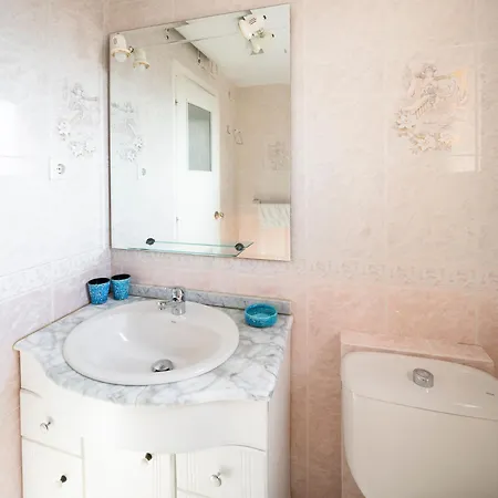 Aa Guest - Sandbeach Front Sea Views Eco Appartement *